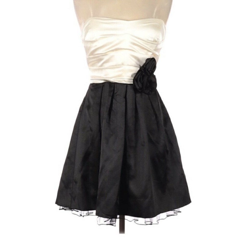 Speechless‎ Junior Girl Size 5 Strapless Dress